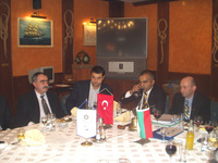На 2.12. приятели от РК Истанбул-Еминьоню посетиха клуба. Бяха обсъдени бъдещи контакти и съвместни проекти.
